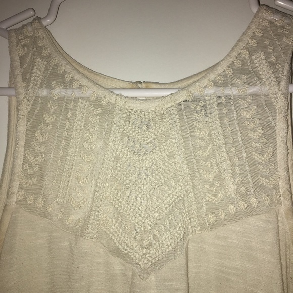 Cute mesh top flowy tank top - Picture 4 of 5